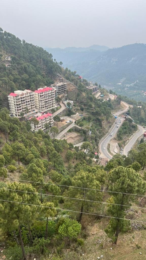 2Bhk Furnished Apartment/Near Kasauli/Barog/Luv Fun & Adventure سولان المظهر الخارجي الصورة